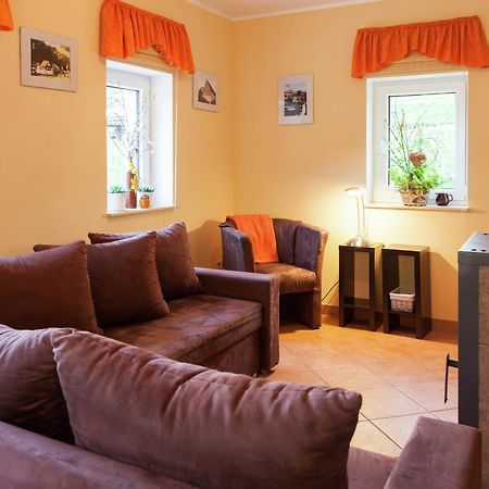 Charming Holiday Home In Hohnstein Ot Lohsdorf Екстериор снимка