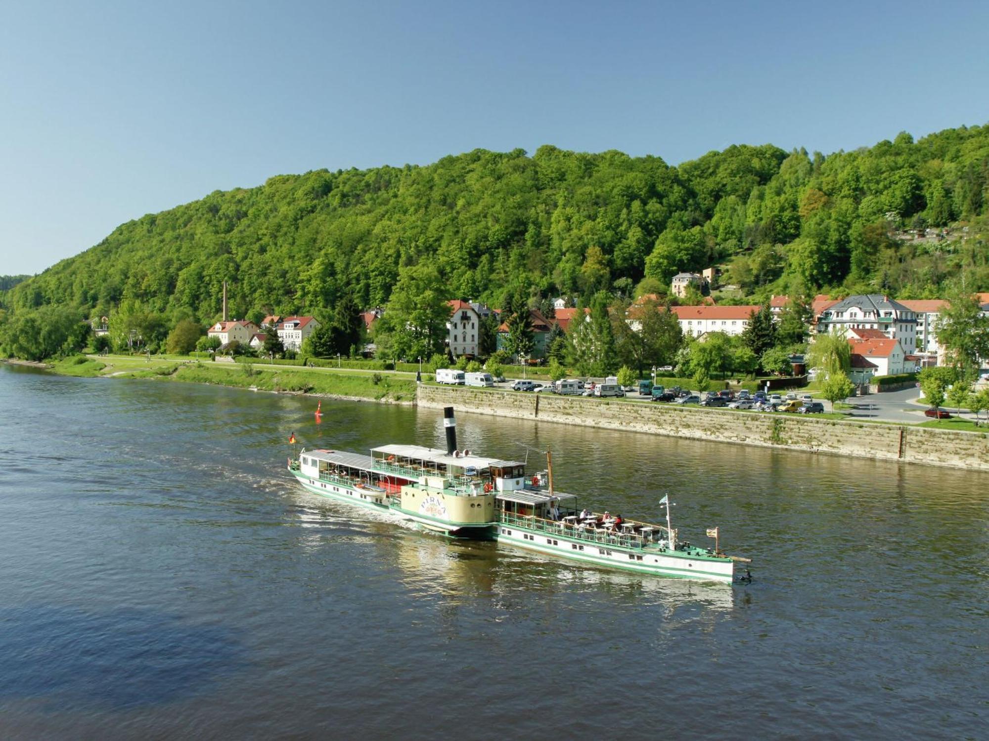 Charming Holiday Home In Hohnstein Ot Lohsdorf Екстериор снимка