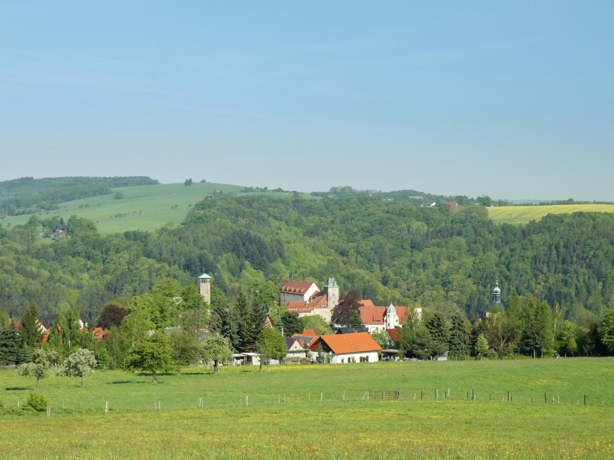 Charming Holiday Home In Hohnstein Ot Lohsdorf Екстериор снимка
